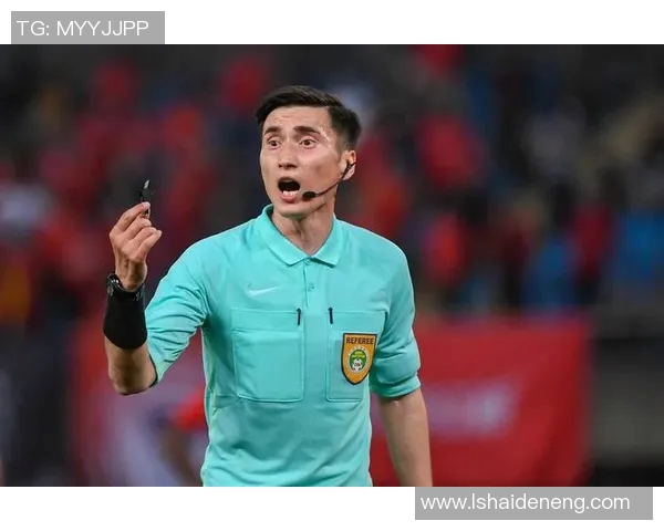 吃红牌最多的足球明星背后的故事与争议分析