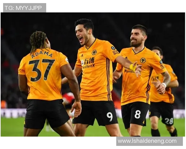 波斯波利斯与棉农的激烈对决解析及比赛前瞻分析 波斯波利斯与棉农的激烈对决解析及比赛前瞻分析