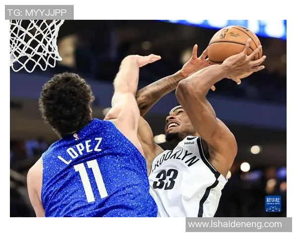 篮网与雄鹿下半场激战回顾球员表现与战术分析全景呈现 篮网与雄鹿下半场激战回顾球员表现与战术分析全景呈现